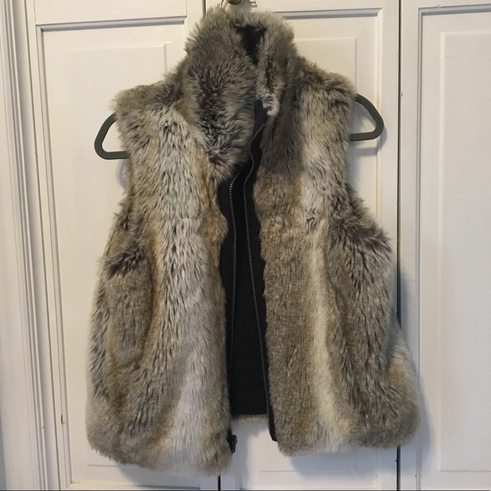 Fluffy Weatherproof brand faux fur vest, small